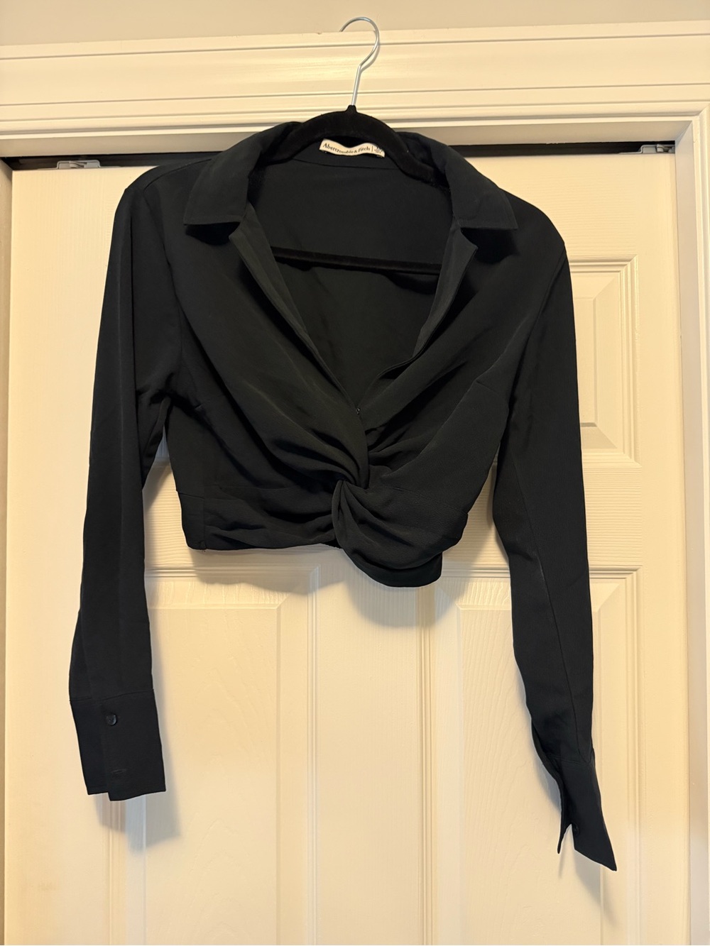 Abercrombie & Fitch Black Twisted-Knot Crop Top